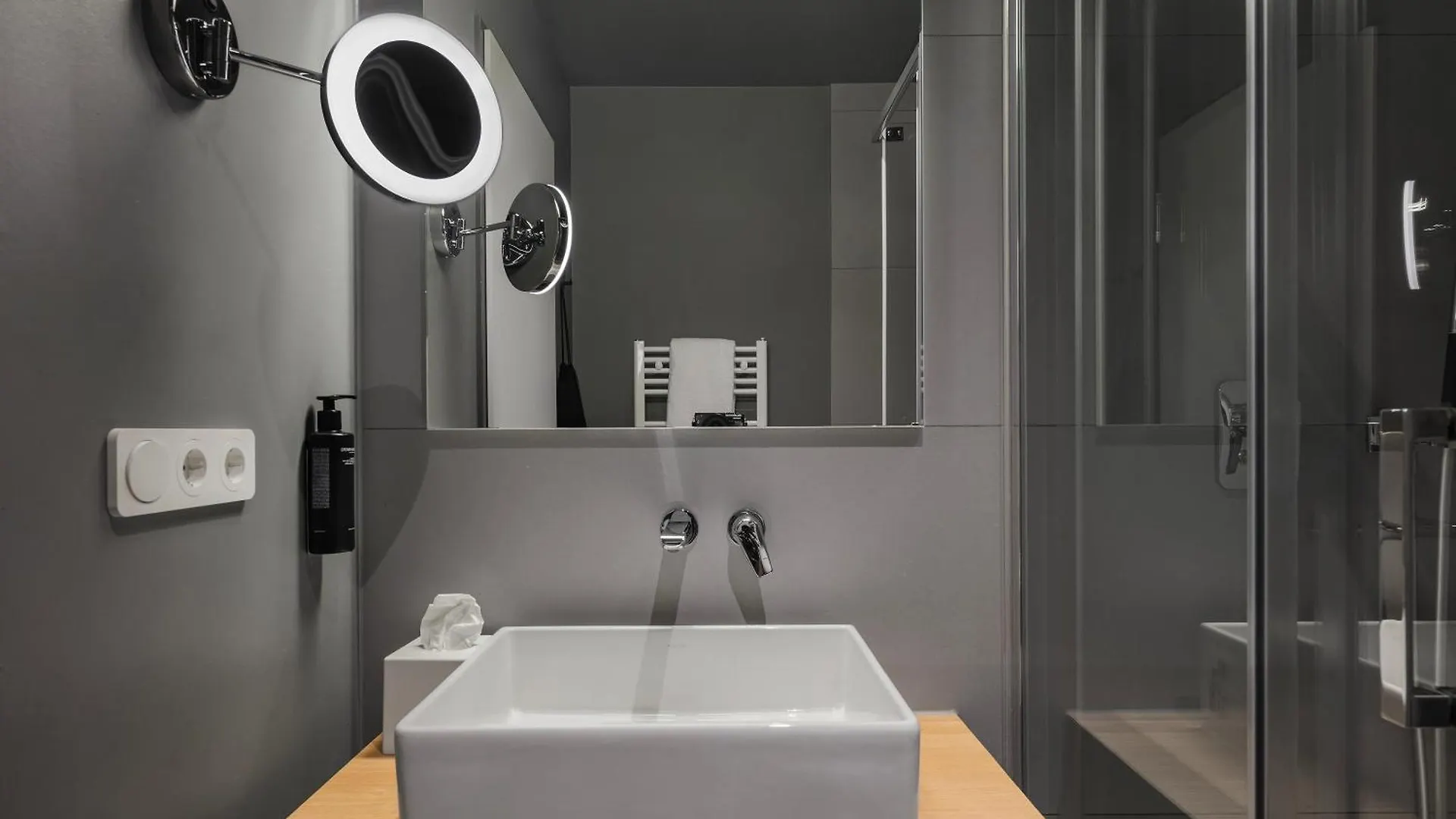 Numa Berlin Kudamm Aparthotel 4*,