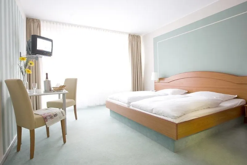 Numa Berlin Kudamm Aparthotel 4*,